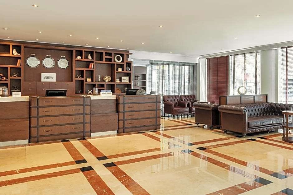 Hotel Four Points by Sheraton Bur Dubai photo 2