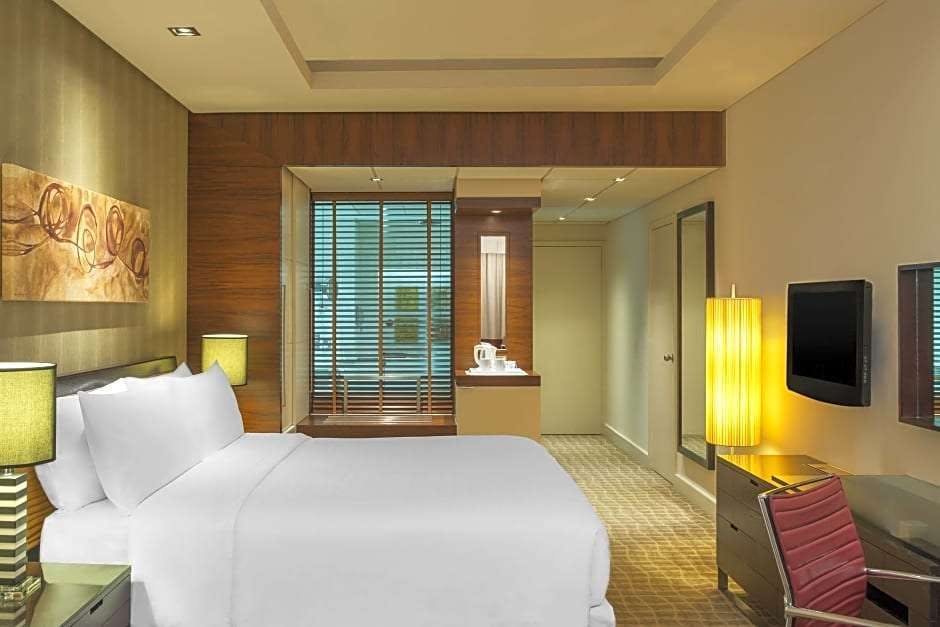 Hotel Four Points by Sheraton Bur Dubai photo 3