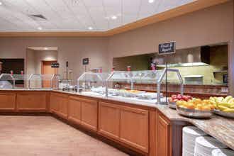 Hotel Embassy Suites by Hilton Northwest Arkansas photo 5