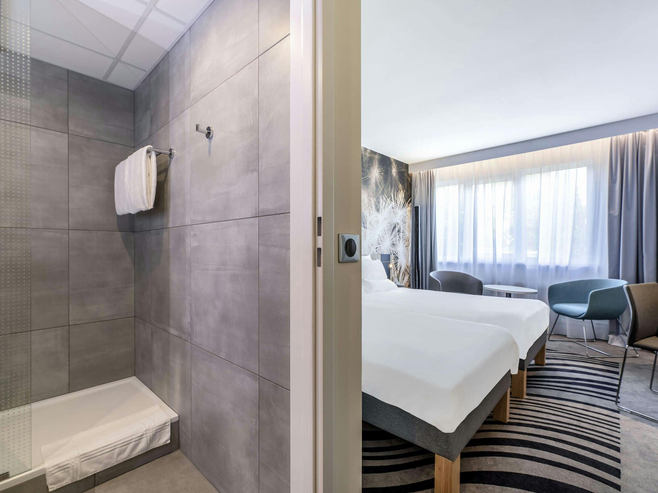 Hotel Novotel Wroclaw City photo 1