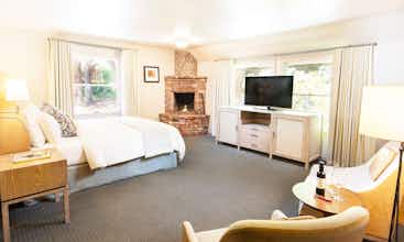 Hotel Harvest Inn photo 1