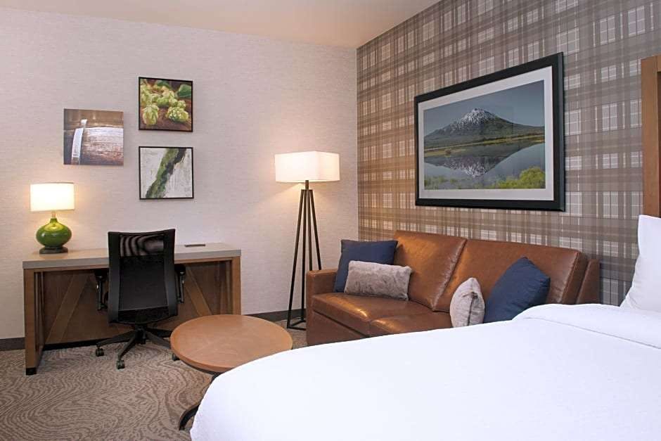 Hotel SpringHill Suites by Marriott Bend photo 3