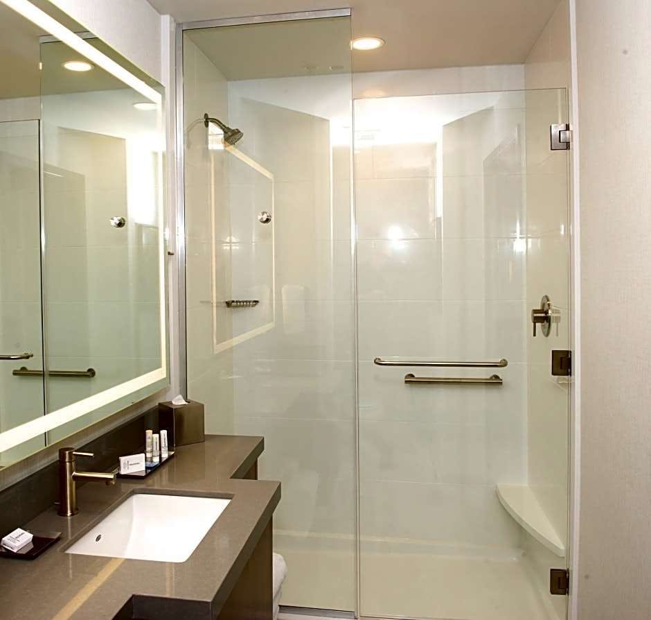 Hotel SpringHill Suites by Marriott Bend photo 5