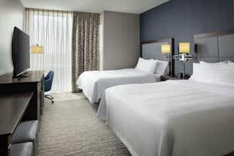 Hotel Hampton Inn and Suites Teaneck Glenpointe, NJ photo 3