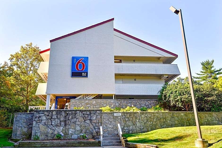 Motel6 Nashua, NH - South