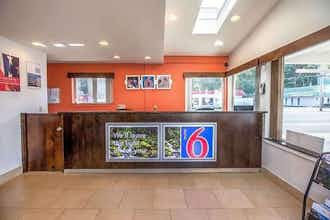 Hotel Motel6 Astoria, OR photo 1