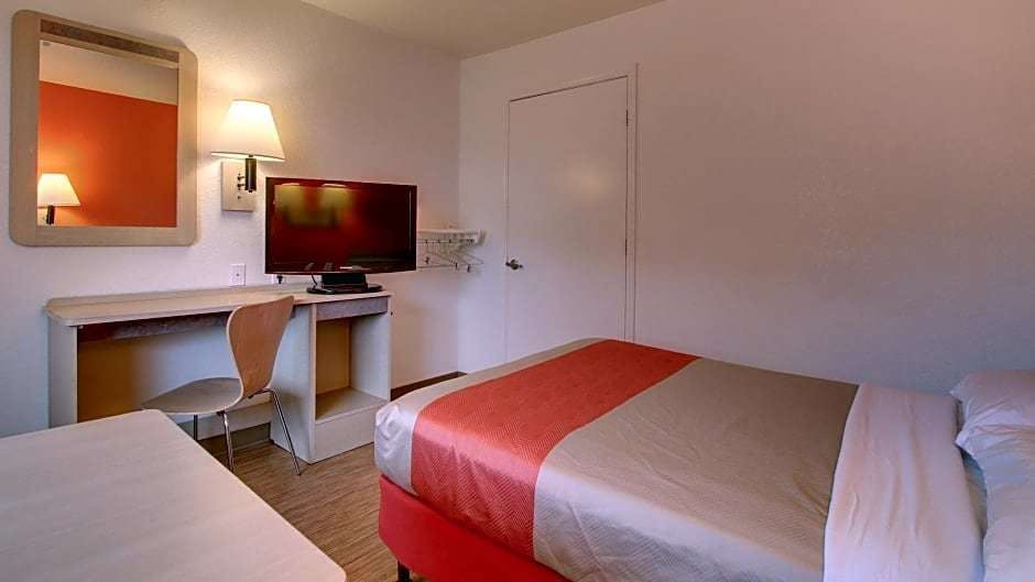 Hotel Motel 6 Elizabethtown, KY photo 5