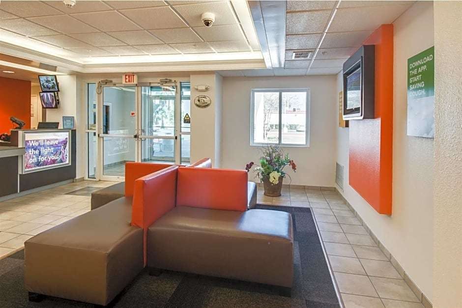 Hotel Studio6 Brownsville, TX photo 5