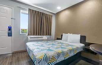 Hotel Motel6 Red Bluff, CA photo 4