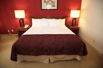 Hotel Hilton Charlotte University Place photo 4