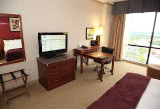 Hotel Hilton Charlotte University Place photo 5