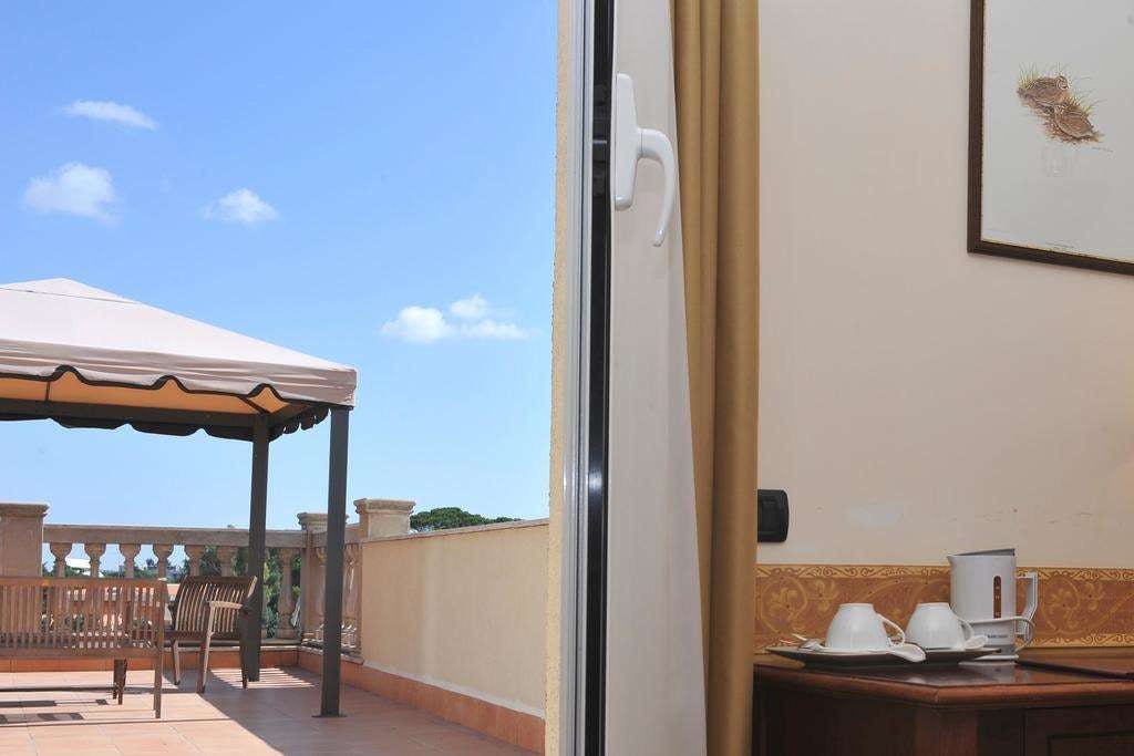 Hotel Aurelius Art Gallery Hotel photo 2