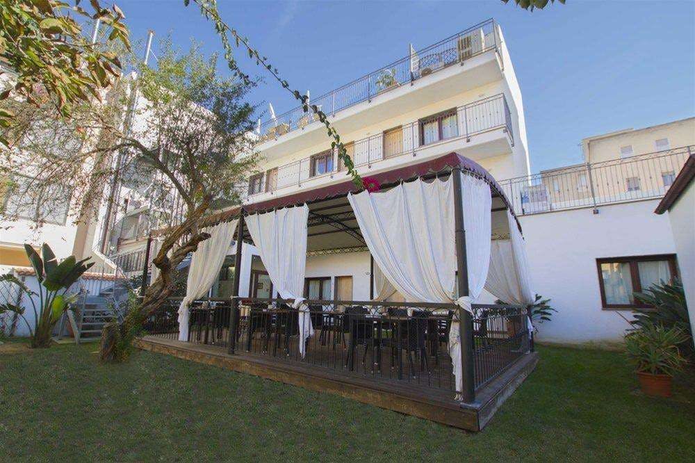 Hotel Hotel Domomea photo 3