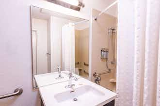 Hotel Sonesta Simply Suites Atlanta Gwinnett Place photo 4