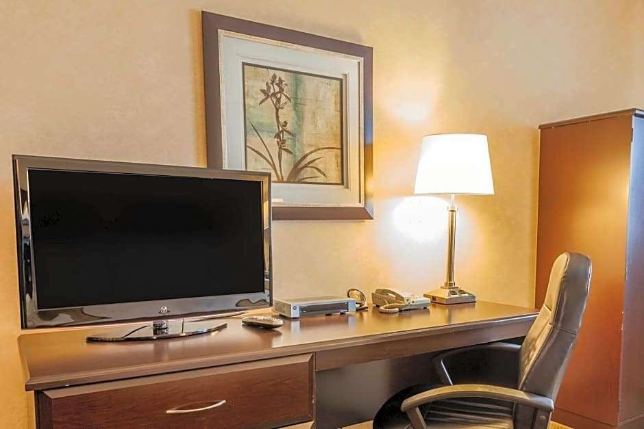 Hotel Quality Inn Near Seattle Premium Outlets photo 3