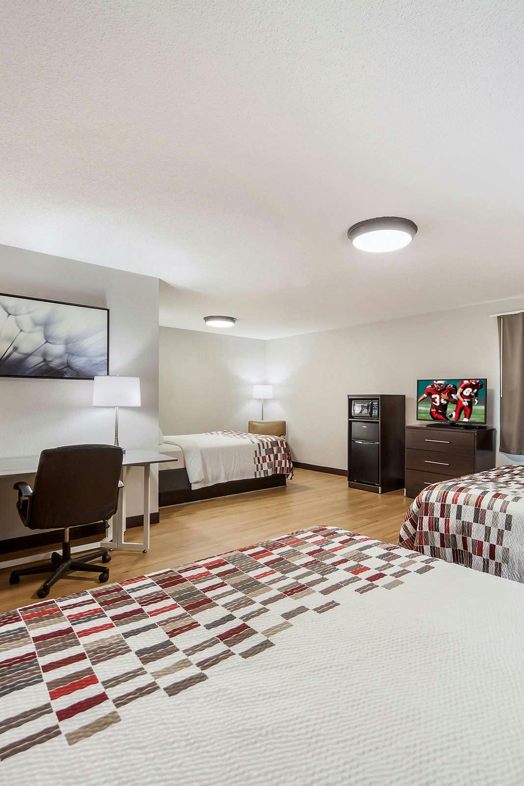 Hotel Red Roof Inn & Suites Omaha - Council Bluffs photo 4