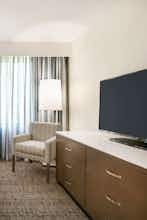 Hotel Embassy Suites by Hilton Philadelphia Valley Forge photo 5