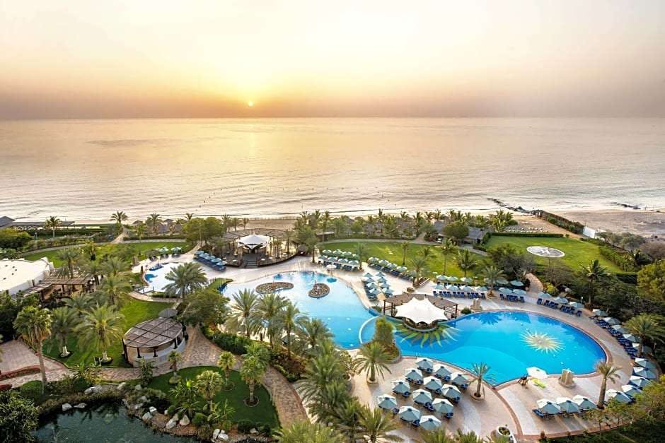 Le Meridien Al Aqah Beach Resort