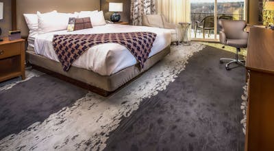 The Lodge of Four Seasons