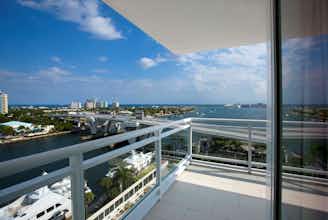Hotel Hilton Fort Lauderdale Marina photo 1