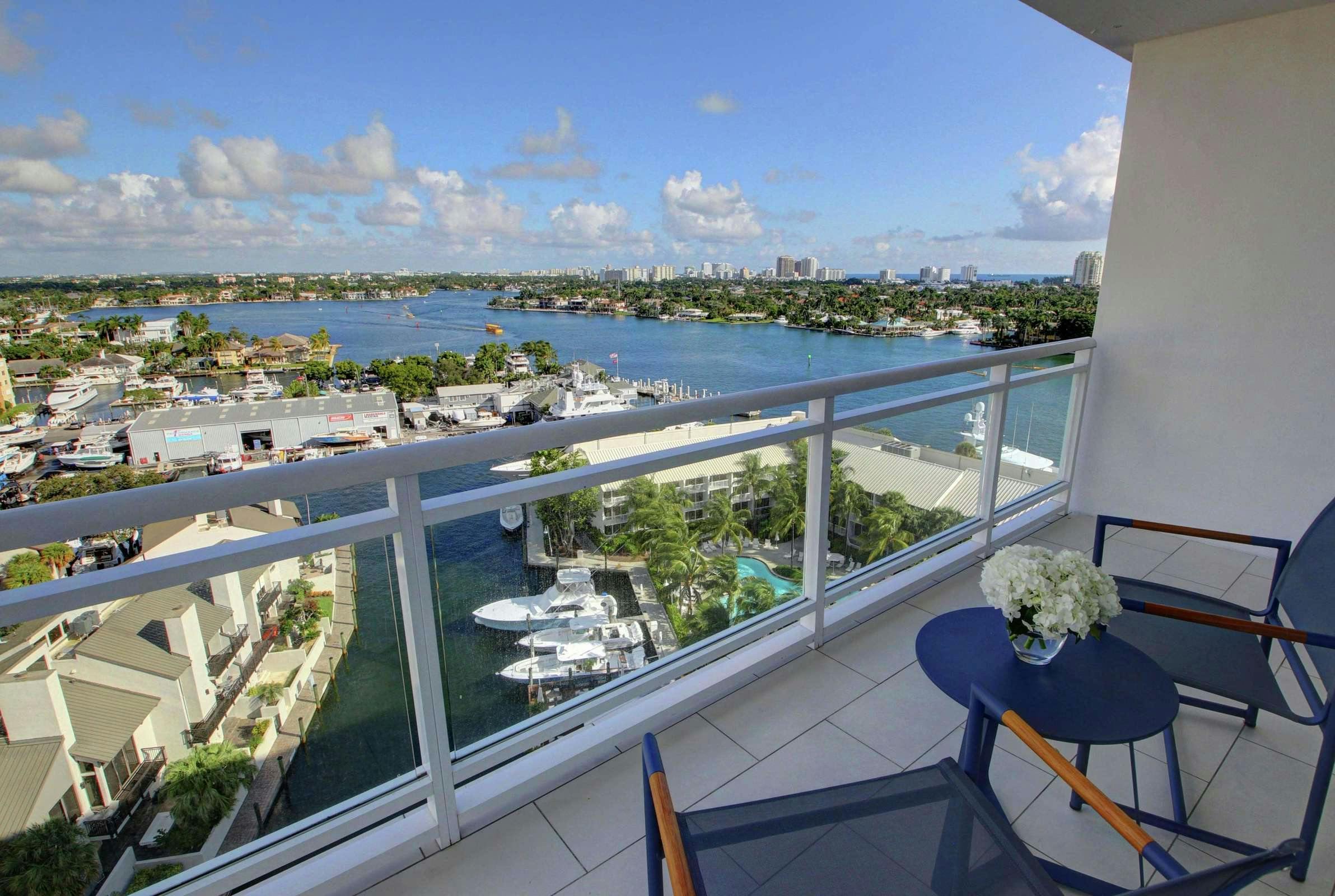 Hotel Hilton Fort Lauderdale Marina photo 2