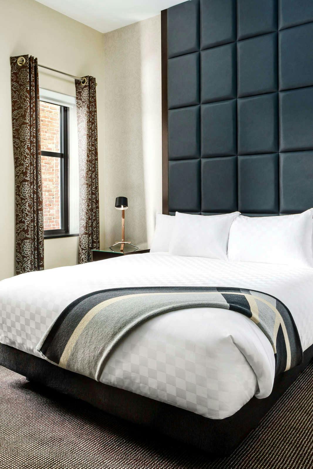 Hotel Joinery Hotel Pittsburgh, Curio Collection by Hilton photo 1