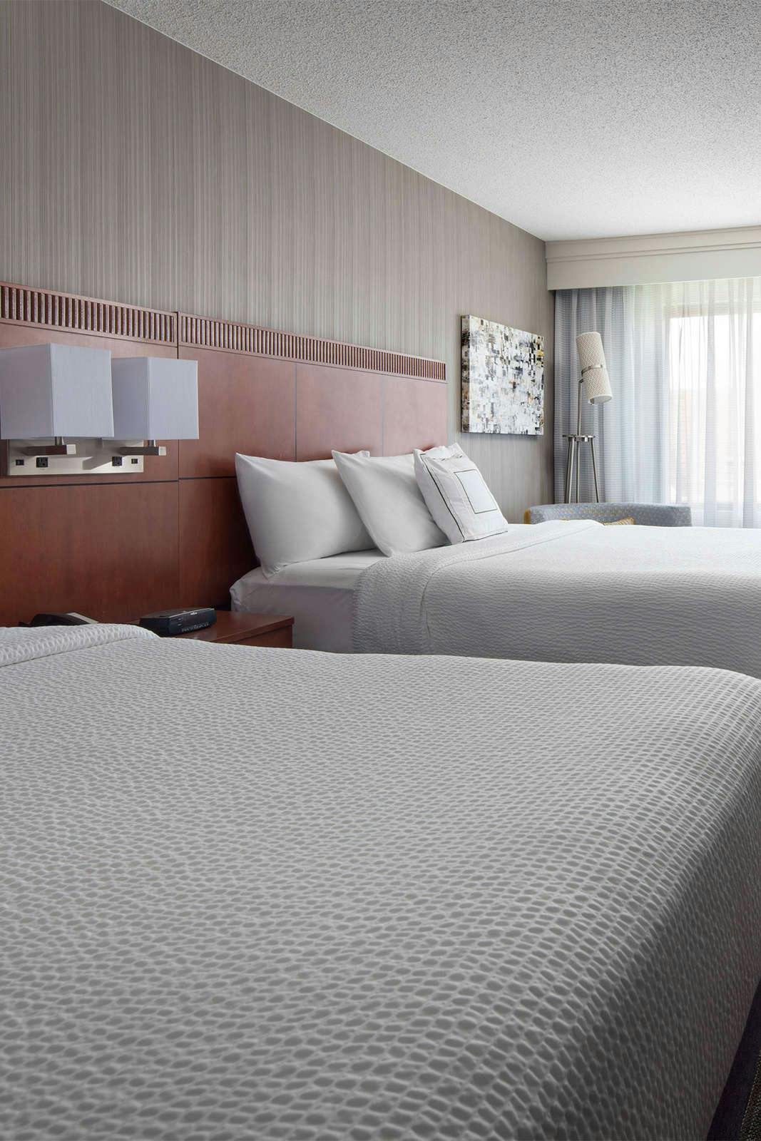 Hotel Sonesta Select Huntington Beach Fountain Valley photo 2