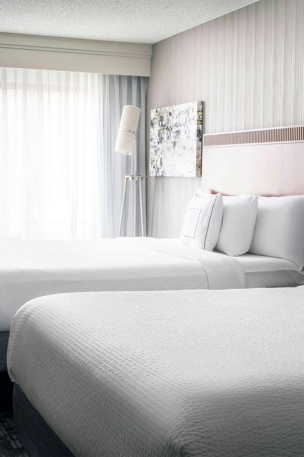 Hotel Sonesta Select Huntington Beach Fountain Valley photo 1