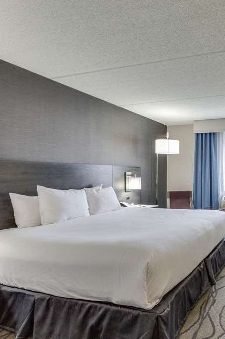 Hotel Doubletree by Hilton Hotel Racine Harbourwalk photo 3