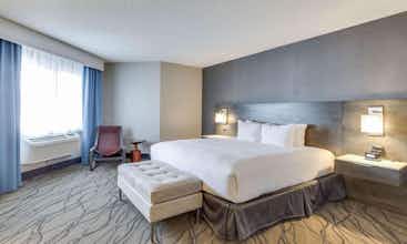 Hotel Doubletree by Hilton Hotel Racine Harbourwalk photo 1