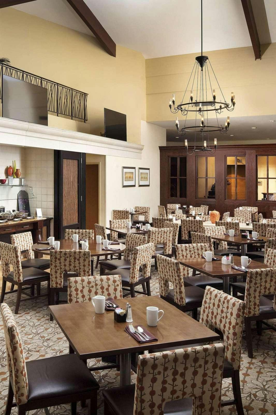 Hotel DoubleTree by Hilton Hotel Ontario Airport photo 5