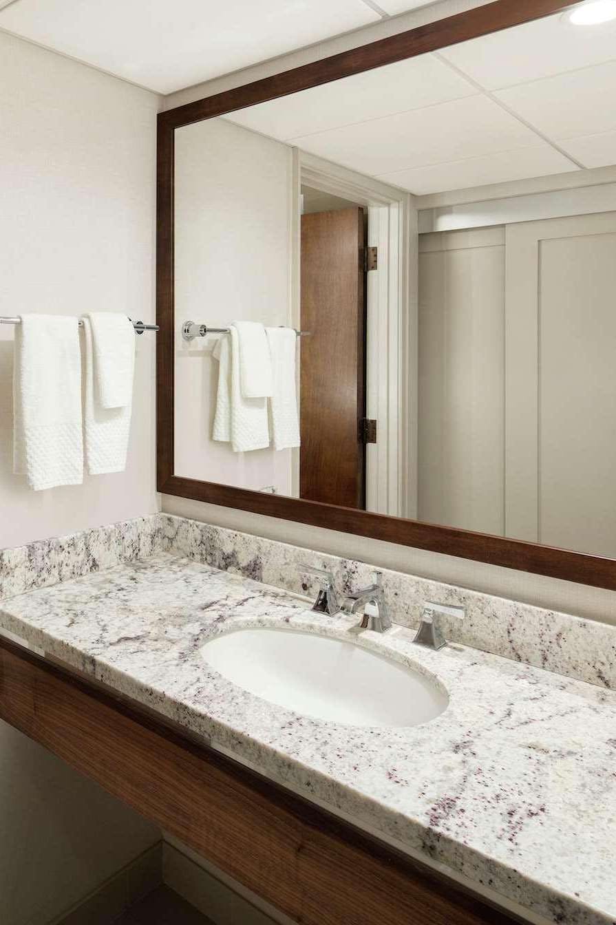 Hotel DoubleTree by Hilton Hotel Ontario Airport photo 3