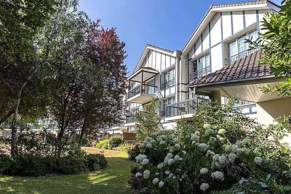 Hotel Najeti Hôtel du Parc photo 2