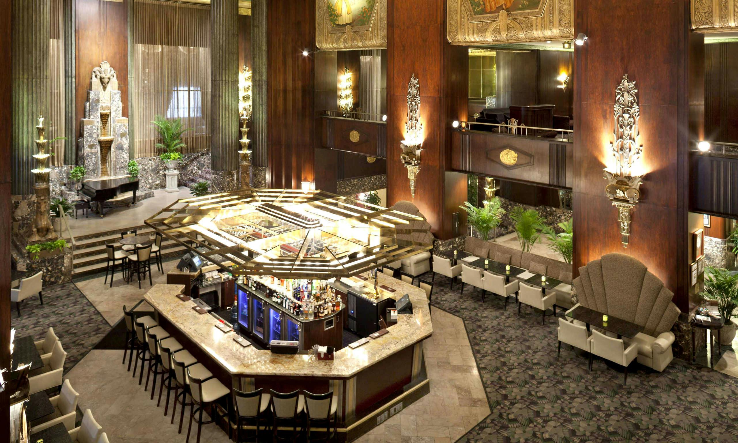 Hilton Cincinnati Netherland Plaza