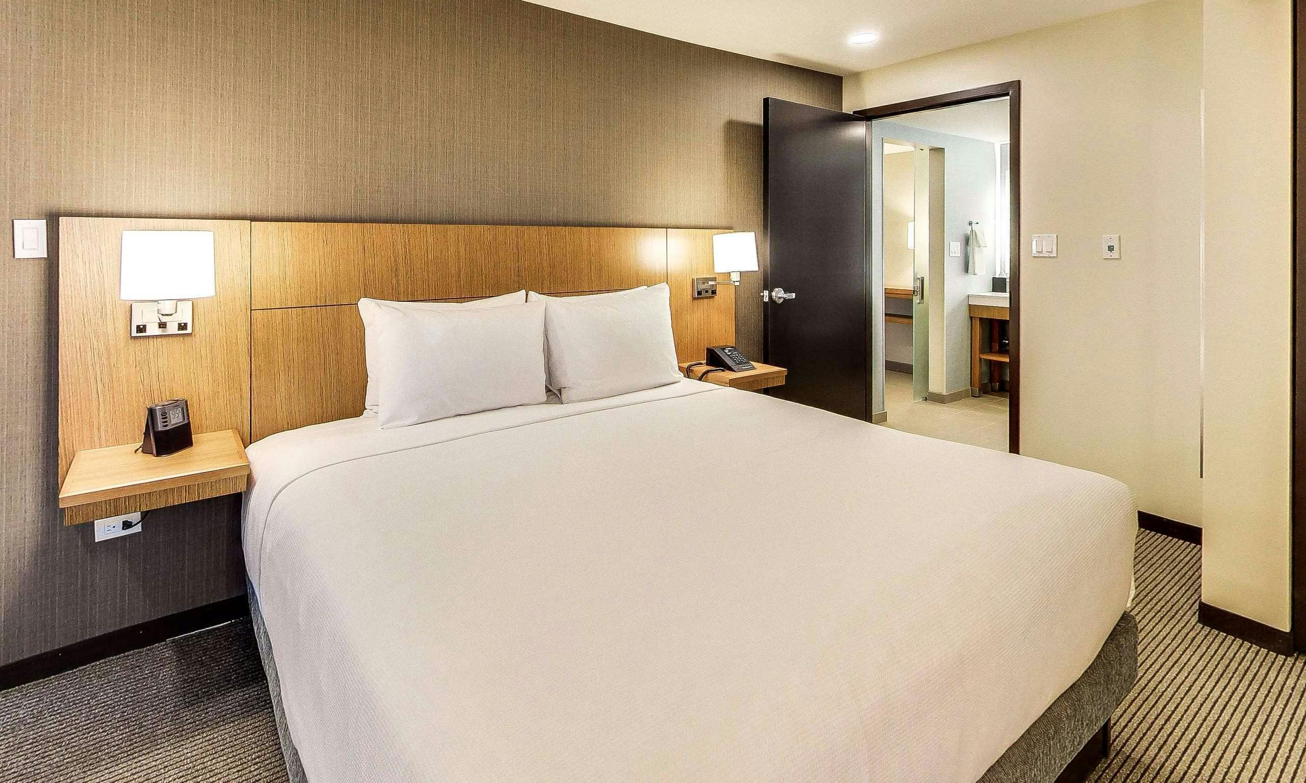 Hyatt Place Edmonton West