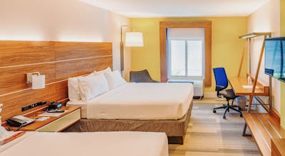 Holiday Inn Express Charleston US Hwy 17 & I-526