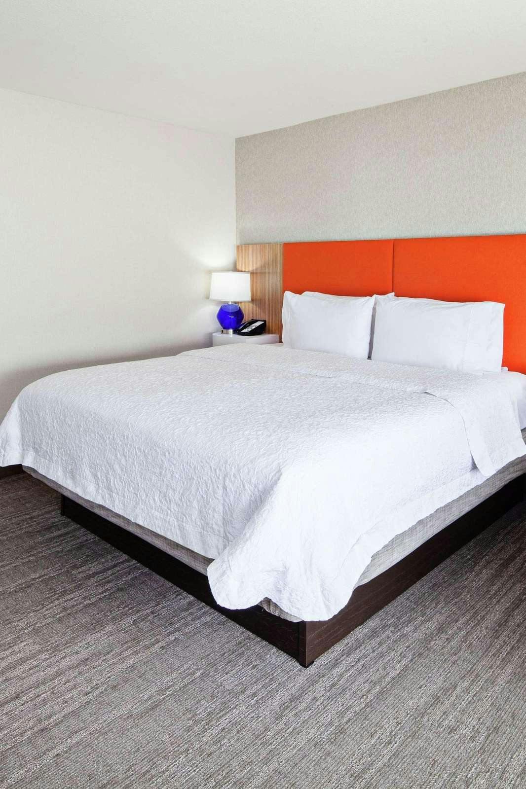 Hotel Hampton Inn & Suites Chino Hills photo 1