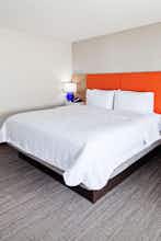 Hotel Hampton Inn & Suites Chino Hills photo 1