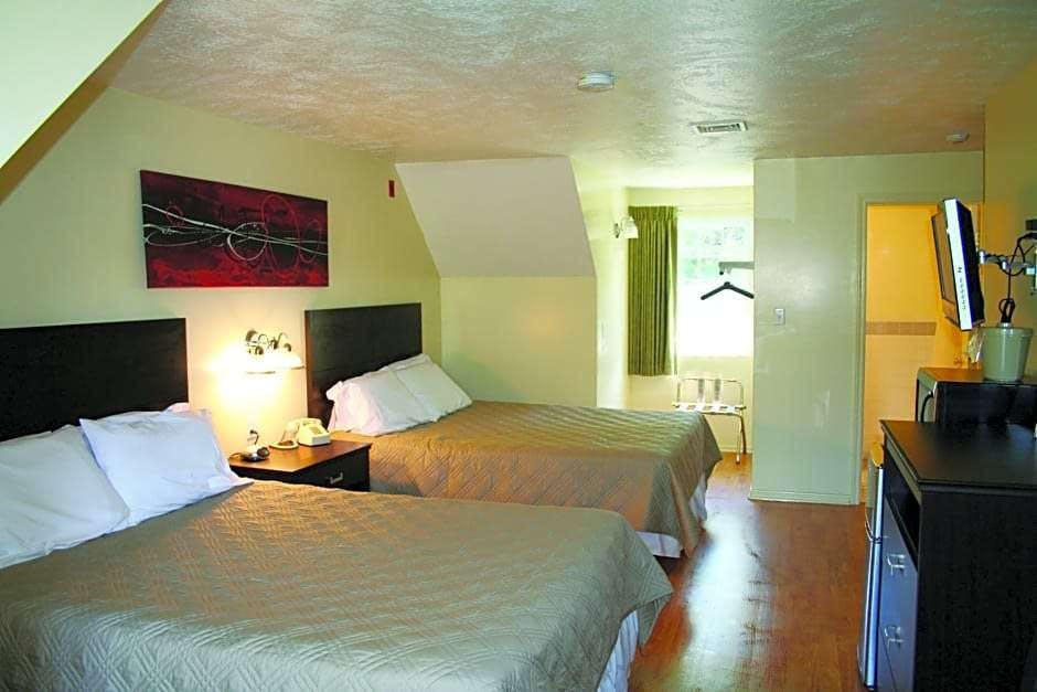 Hotel Blue Spruce Motel & Townhouses photo 5