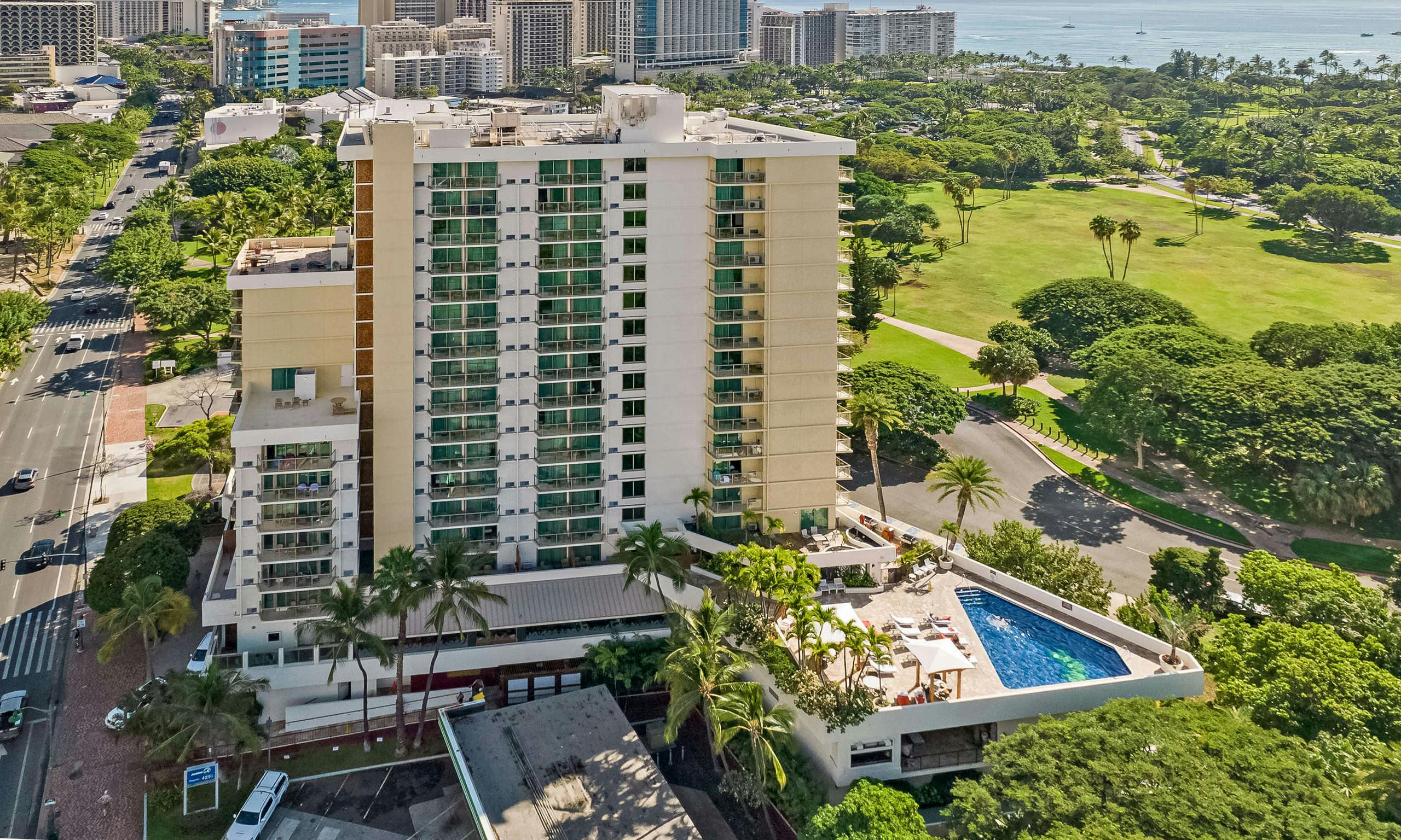 Luana Waikiki Hotel & Suites