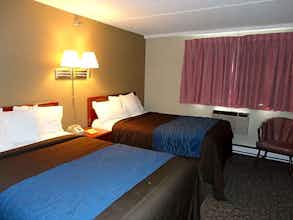 Hotel Bangor Inn & Suites photo 4