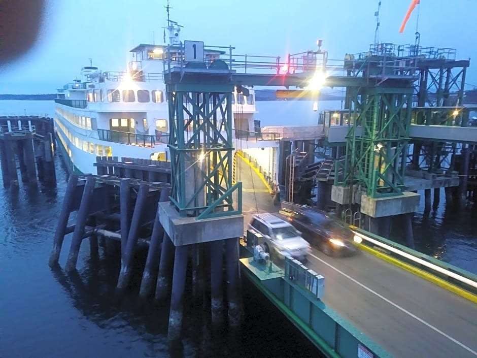 Hotel The Orca Inn photo 5