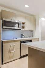 Hotel Hyatt House Davis photo 2