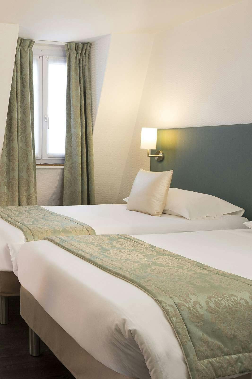 Hotel HOTEL BEAUREPAIRE photo 2