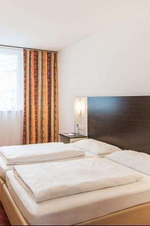 Hotel Premier Inn Wien City Hauptbahnhof photo 1