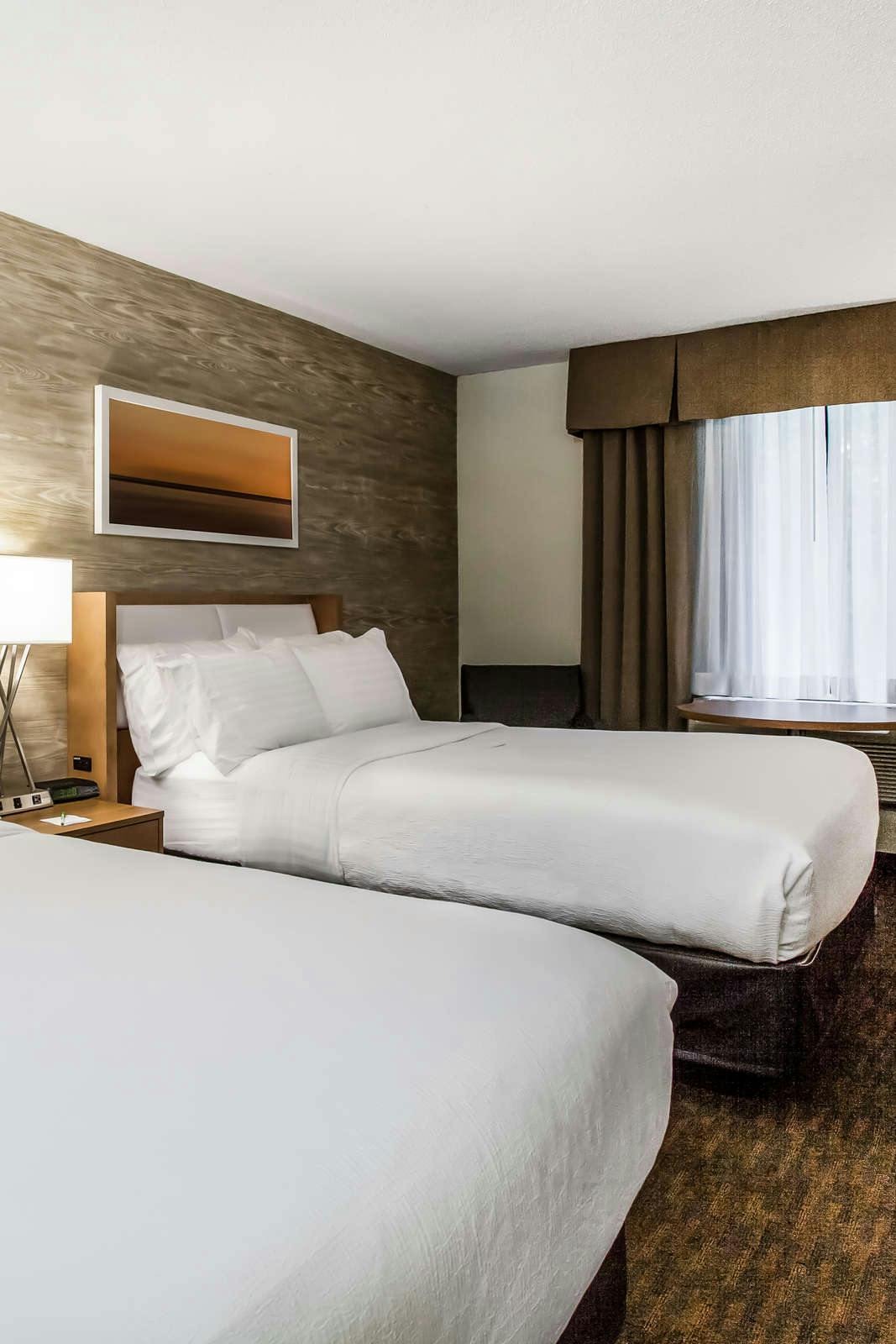 Hotel Holiday Inn Saratoga Springs photo 2