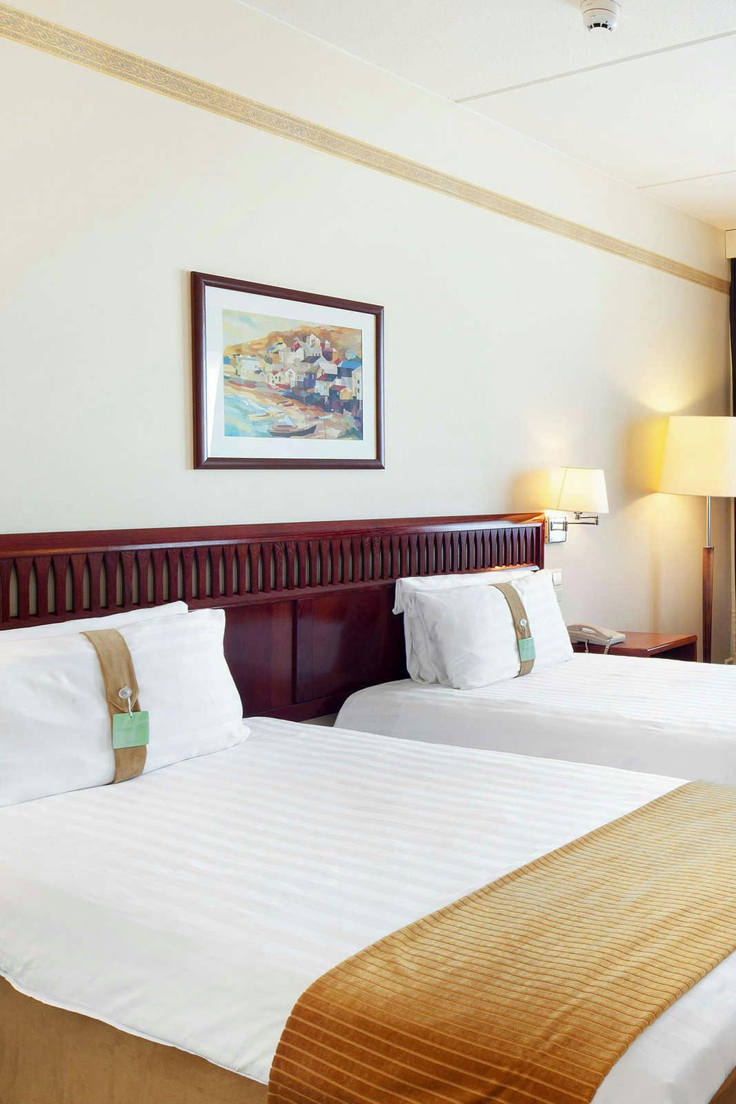 Hotel Holiday Inn Helsinki Exhibition & Convention Center photo 1