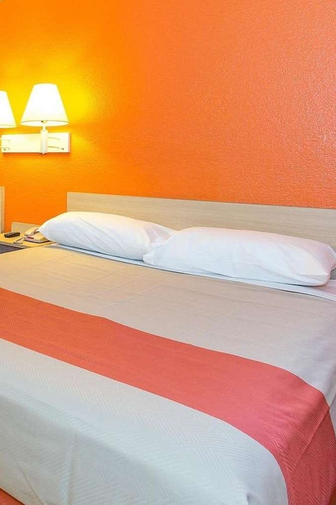 Hotel Motel 6 Hayward, CA – Silicon Valley Gateway photo 1