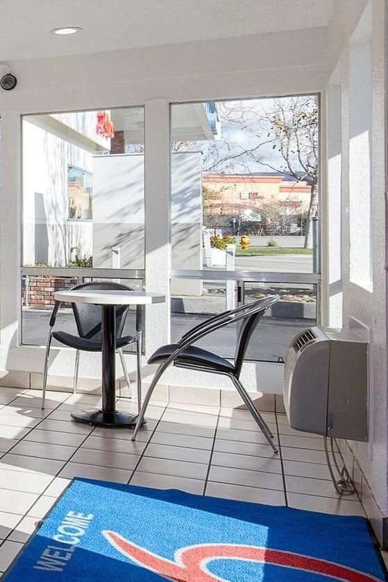 Hotel Motel 6 Hayward, CA – Silicon Valley Gateway photo 5