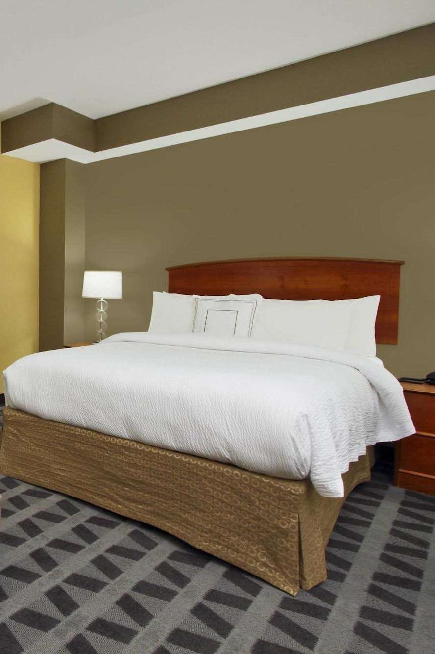 Hotel TownePlace Suites by Marriott San Jose Cupertino photo 1